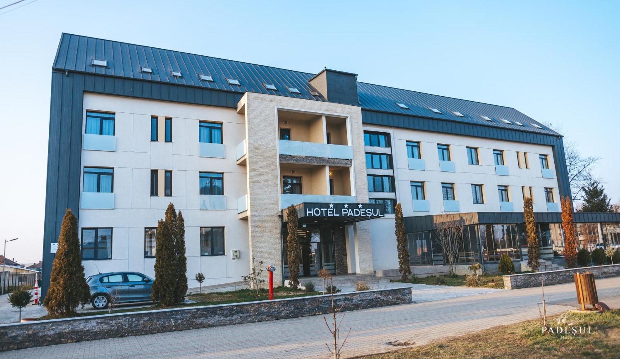 Hotel Padesul Făget Dış mekan fotoğraf